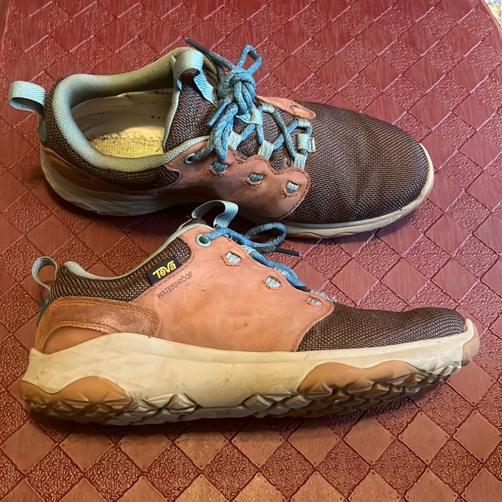 Teva waterproof hiking shoes
